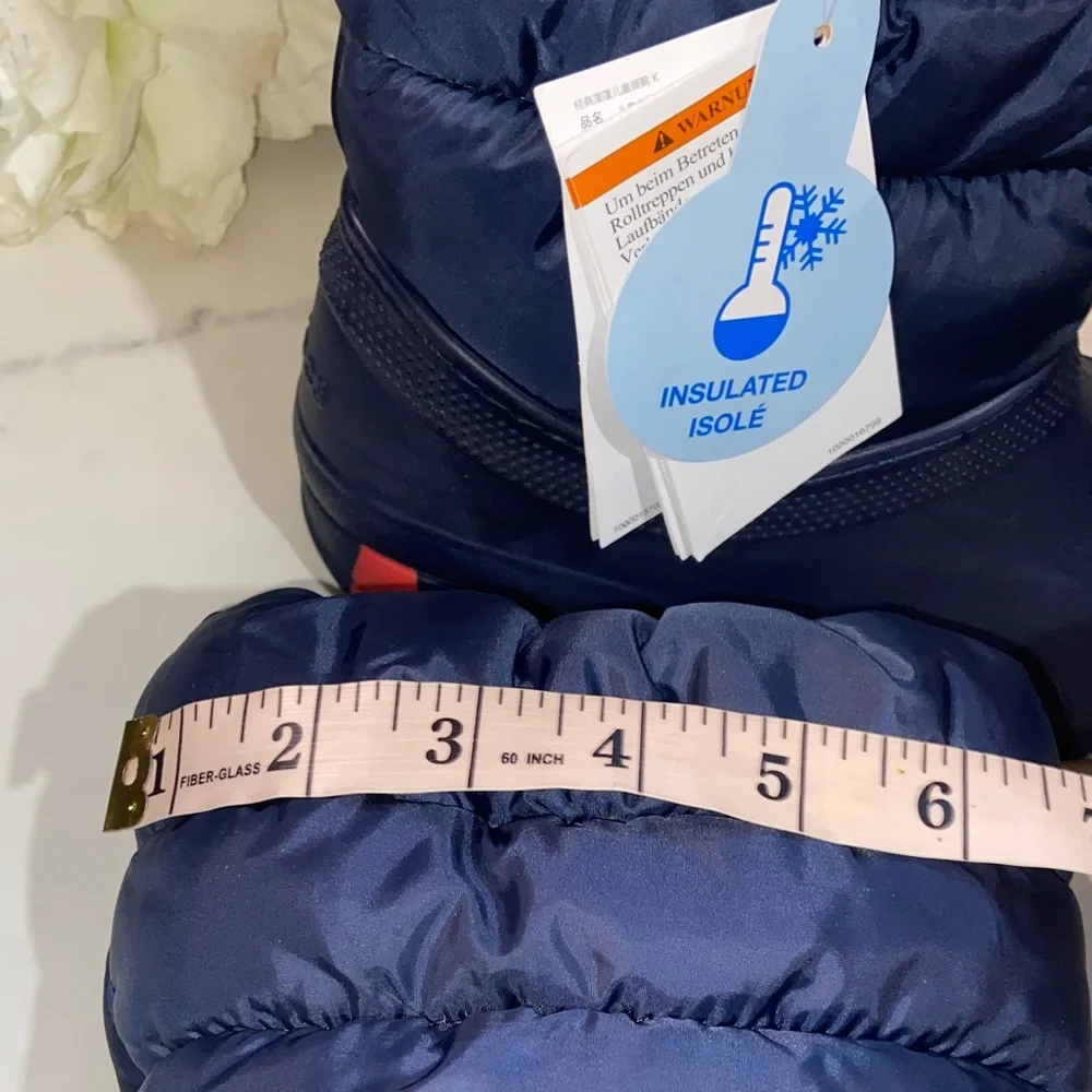 CROCS Classic Neo Puff Boots Kids Navy and Red Snow Boots two sizes available